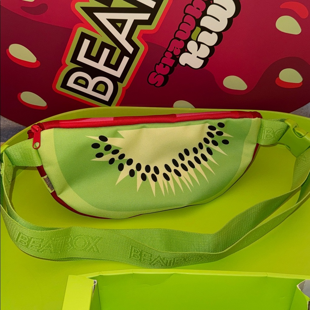 BeatBox Kiwi Print Fruit Crossbody Waist Bag -NWT
